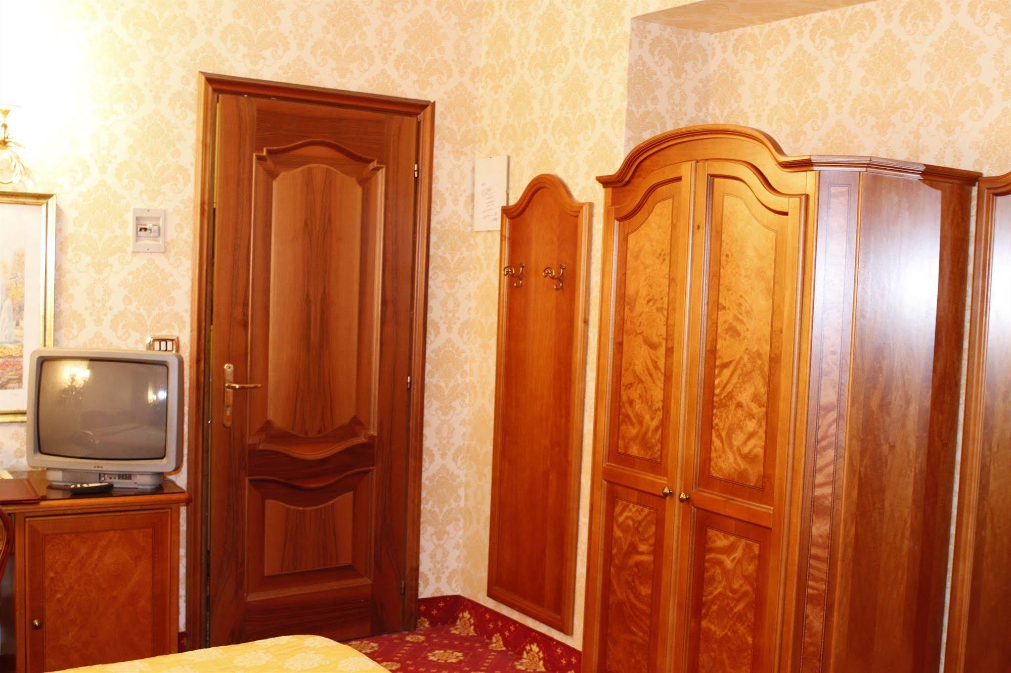 Hotel Pace Helvezia Roma Ngoại thất bức ảnh